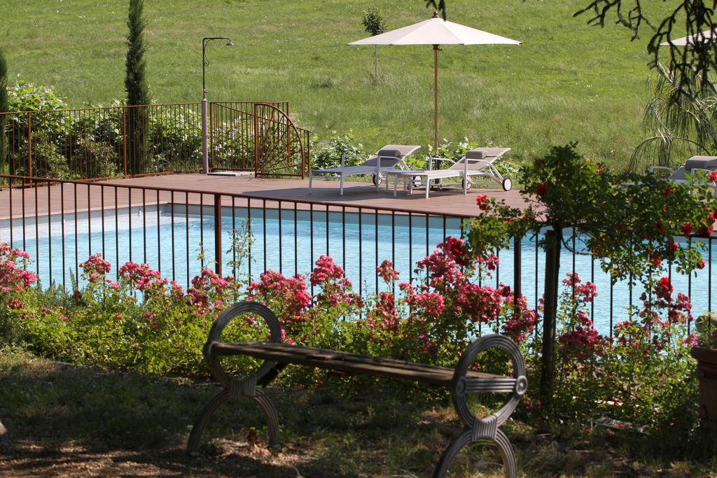 Bed and Breakfast Domaine Le Castelet Кастр Екстер'єр фото