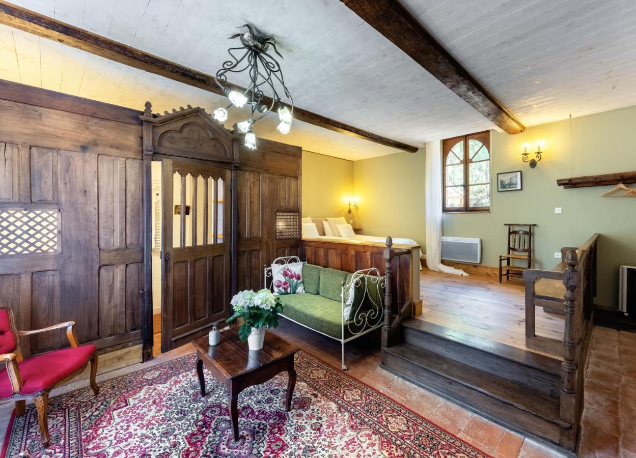 Bed and Breakfast Domaine Le Castelet Кастр Екстер'єр фото