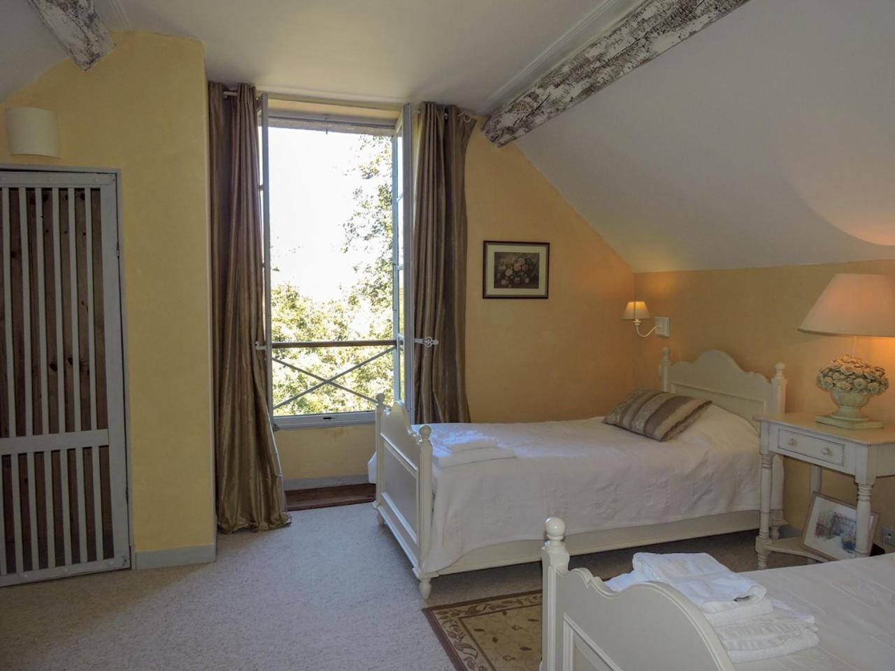 Bed and Breakfast Domaine Le Castelet Кастр Екстер'єр фото