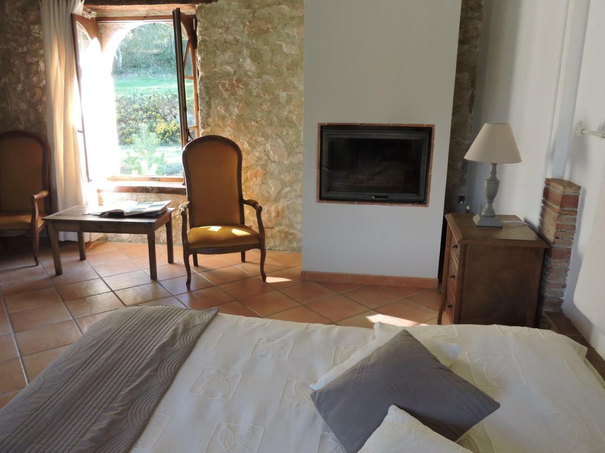 Bed and Breakfast Domaine Le Castelet Кастр Екстер'єр фото